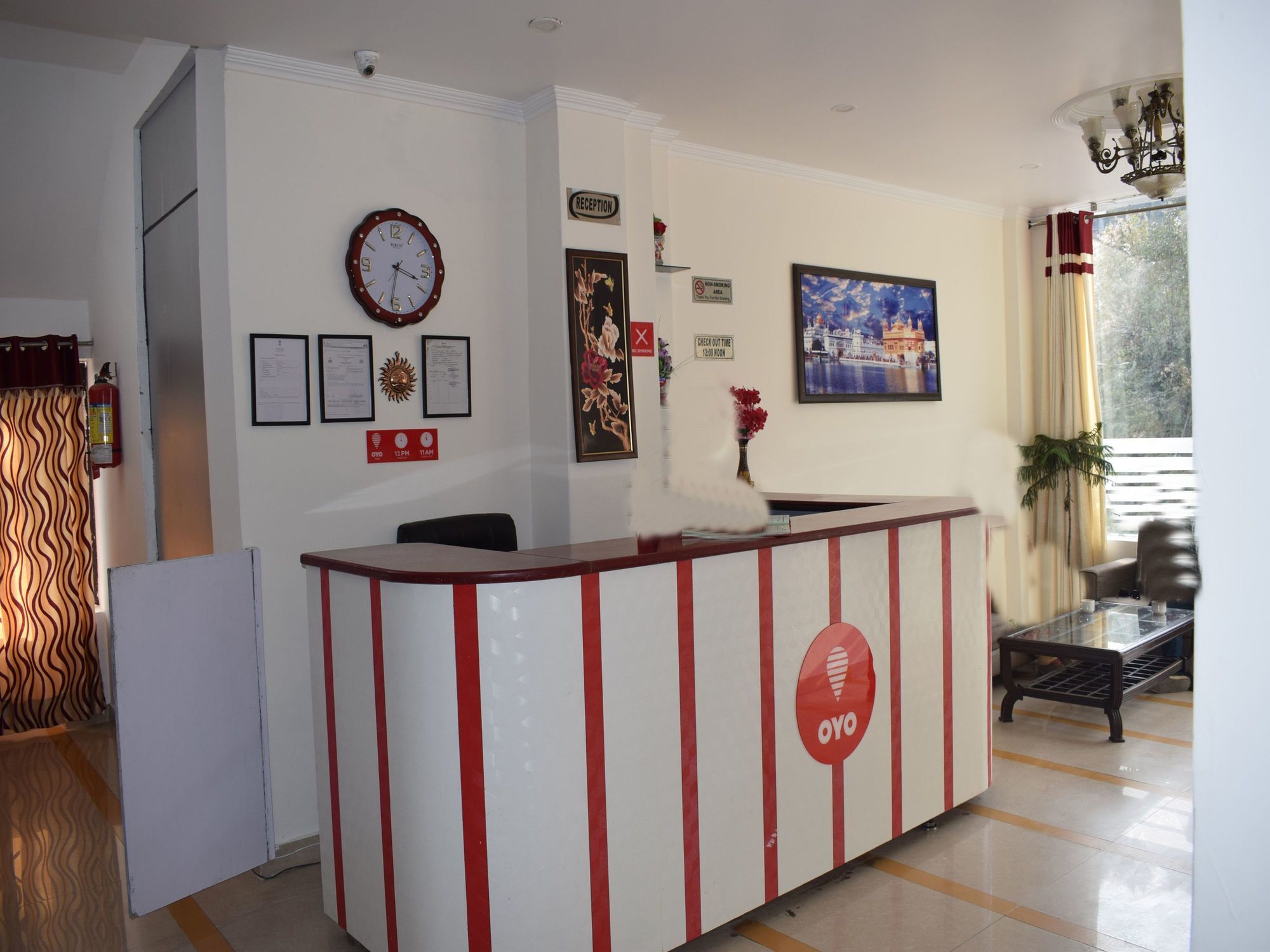 Oyo 10322 Hotel Raja Palace Dharamsala Exteriér fotografie